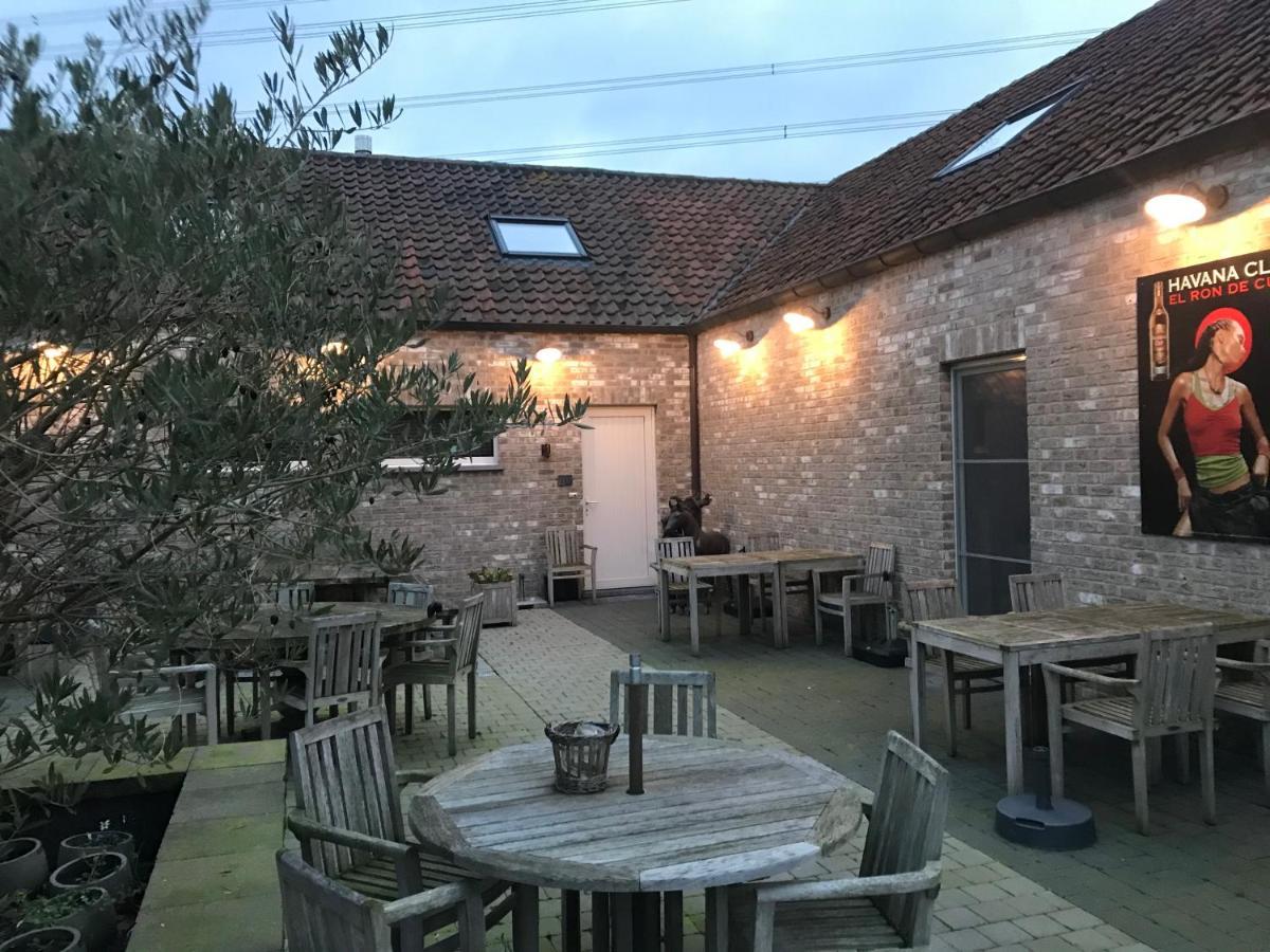B&B Quarterhouse Moerkerke Exterior photo
